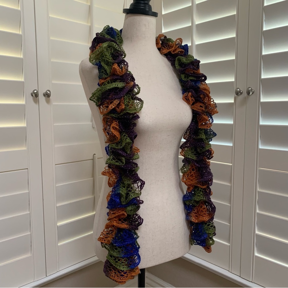 Artisan Handcrafted Ruffled Crochet / Knit Scarf - Picture 9 of 17